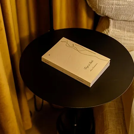 Chocolette | Sky With Parliament View Βουκουρέστι