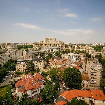 Chocolette | Sky With Parliament View
