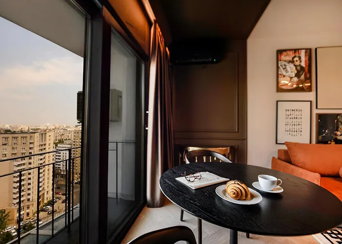 Chocolette | Sky With Parliament View Bukarest