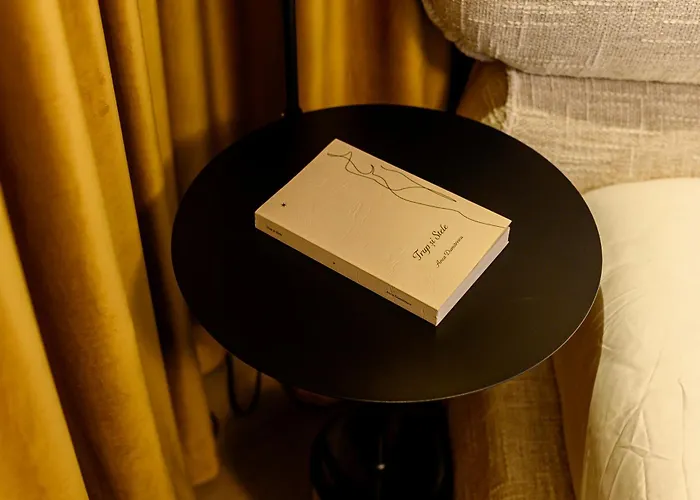 Chocolette | Sky With Parliament View Бухарест