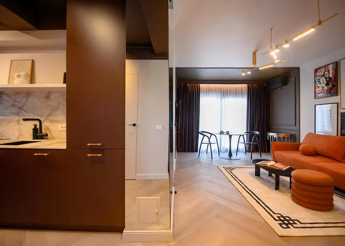 Chocolette | Sky With Parliament View Apartman Bukarest