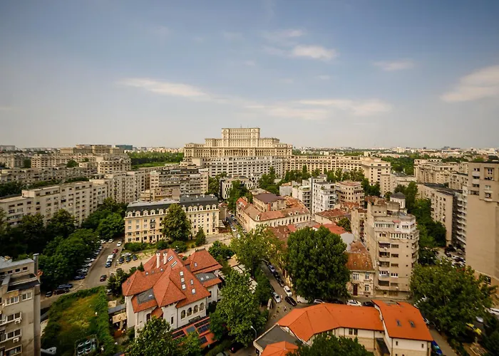 Chocolette | Sky With Parliament View