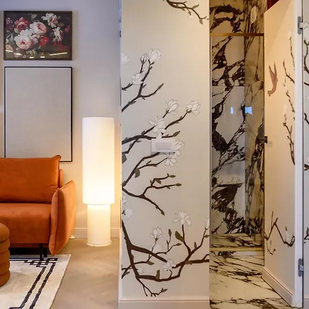 Chocolette | Sky With Parliament View