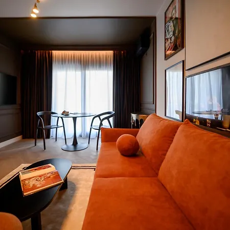 Appartement Chocolette | Sky With Parliament View