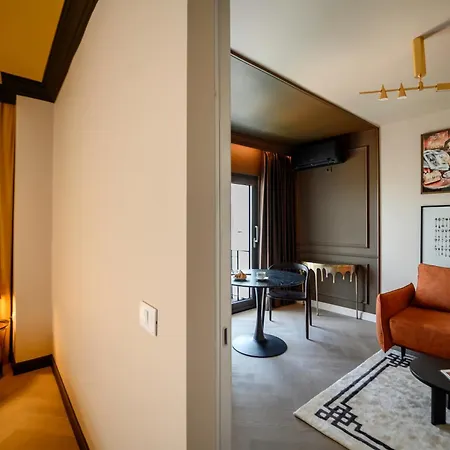 Chocolette | Sky With Parliament View * Bucarest