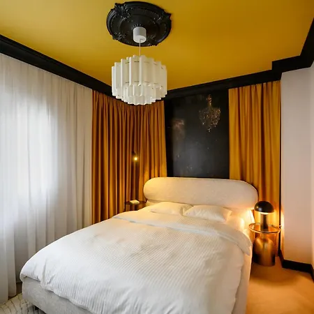 Chocolette | Sky With Parliament View Apartamento *