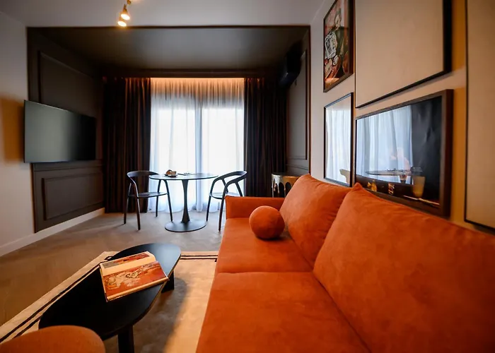 Apartament Chocolette | Sky With Parliament View